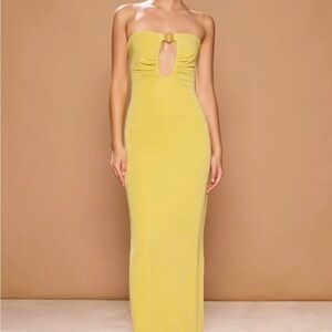 Chic Strapless Yellow Dress